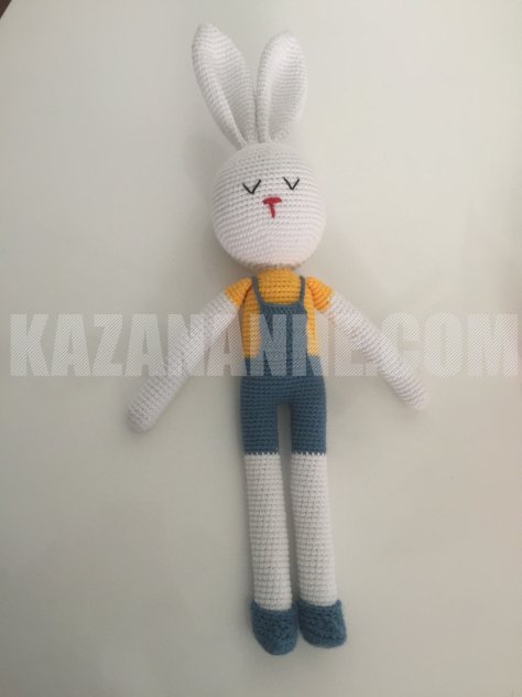 Amigurumi oyuncak erkek tavşan